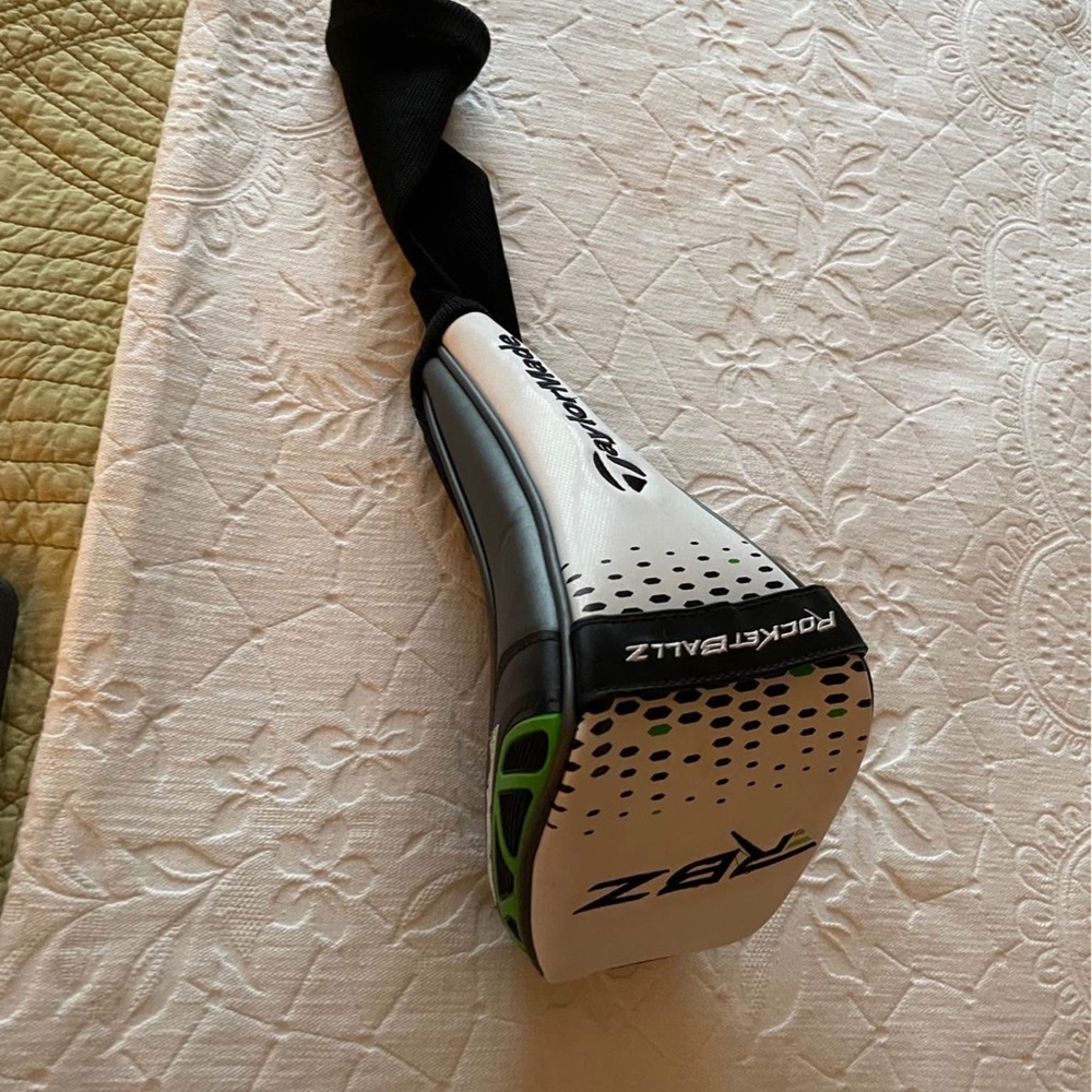 TaylorMade RBZ White and Black Headcover with Green Highlights